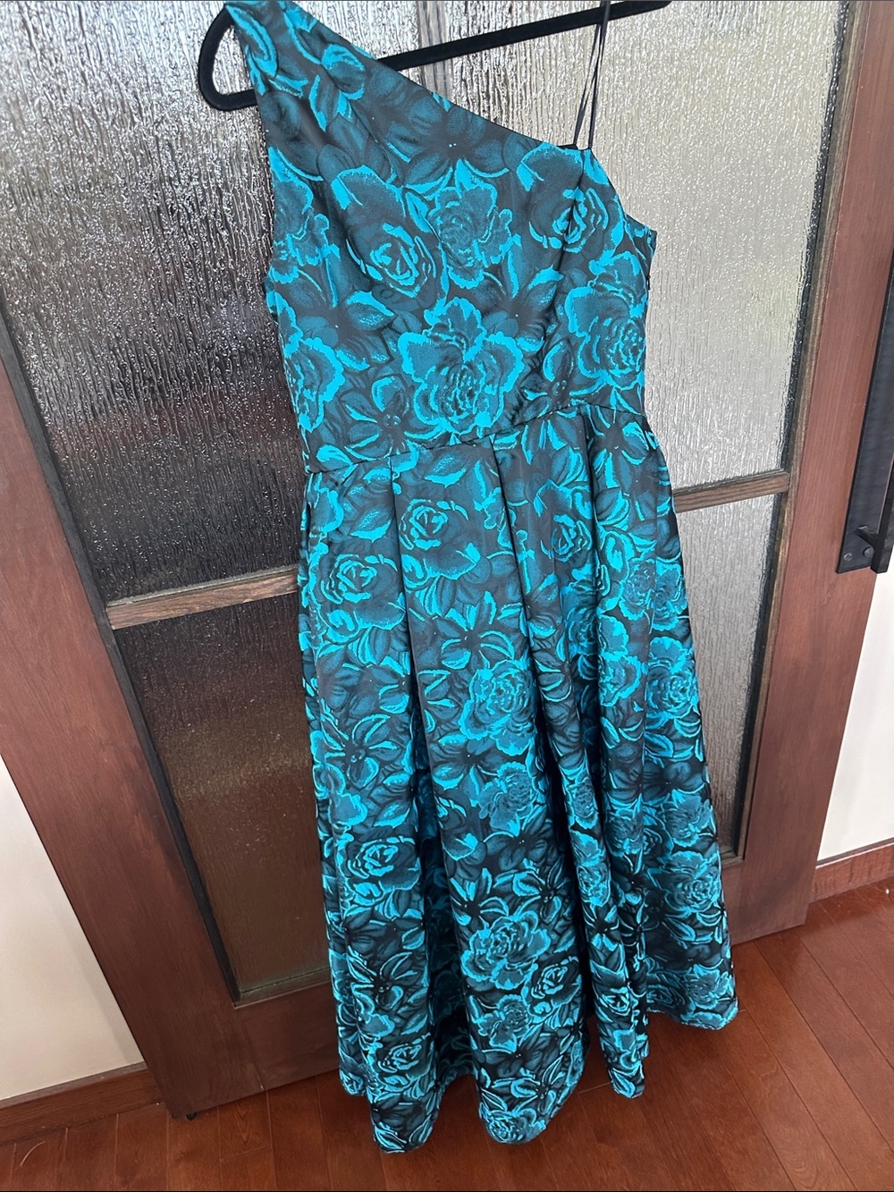 Slate & Willow Blue Simonetta Gown size 14. - Picture 14 of 14